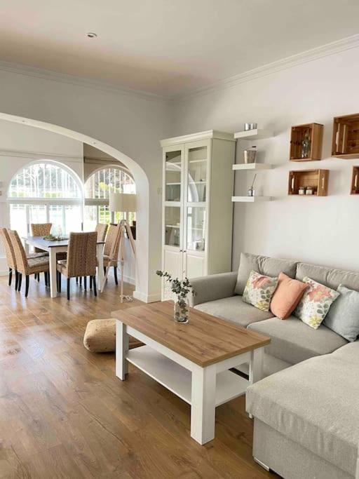 Bungalow Para 6 Pax A 7 Minutos De Playa Albir Альфас-дель-Пи Экстерьер фото